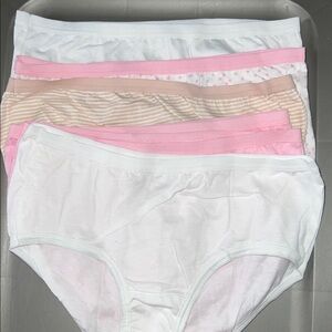 Girls briefs